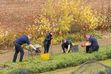 Building More Than Great Cars: Nissan Team Share Skills with Community Through Volunteering Initiative